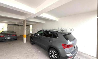 Departamento En Venta de 2 Recámaras Amueblado, Zibata.