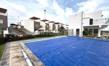 Departamento En Venta de 2 Recámaras Amueblado, Zibata.