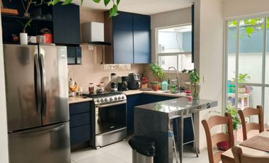 Renta Casa 2R, 2.5 baños. 2 E, con vigilancia, cerca de vias diversas de comunicacion