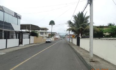 casa con terreno de venta portoviejo zona centro