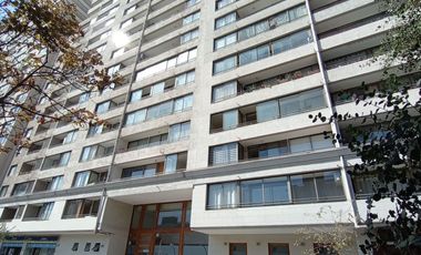 Dpto. 2 Dorm / 2 Baños / Calle Eleuterio Ramírez, Santiago centro.-