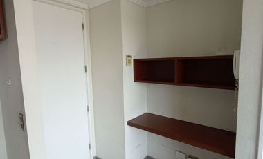 Dpto. 2 Dorm / 2 Baños / Calle Eleuterio Ramírez, Santiago centro.-