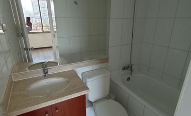 Dpto. 2 Dorm / 2 Baños / Calle Eleuterio Ramírez, Santiago centro.-