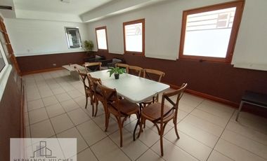 Dpto. 2 Dorm / 2 Baños / Calle Eleuterio Ramírez, Santiago centro.-