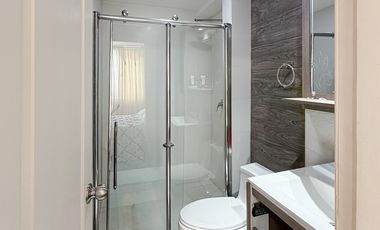 En venta casa ubicada junto a la universidad internacional del Ecuador sector Jipiro