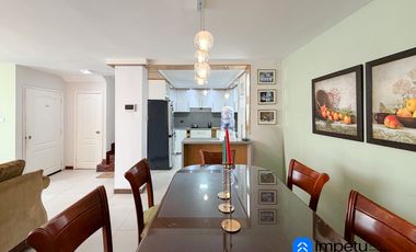 En venta casa ubicada junto a la universidad internacional del Ecuador sector Jipiro