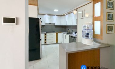 En venta casa ubicada junto a la universidad internacional del Ecuador sector Jipiro