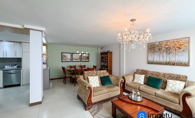 En venta casa ubicada junto a la universidad internacional del Ecuador sector Jipiro