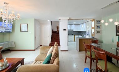 En venta casa ubicada junto a la universidad internacional del Ecuador sector Jipiro