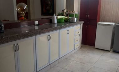 VENDO EXCELENTE CASA EN PRIMER PISO EN EL  NORTE CENTRO HISTORICO, CON AREA DE 182 mts ²
