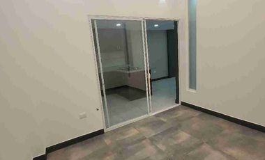 CASA DE VENTA POR ESTRENAR NORTE DE QUITO