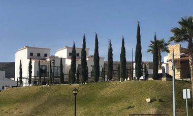 CASA EN CONDOMINIO EN VENTA