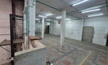 BODEGA DE ESQUINA FRENTE A LA GOBERNACION DEL ATLANTICO BARRANQUILLA