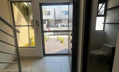 CASA EN VENTA EN PLAYA DEL CARMEN, RESIDENCIAL ALTARIA