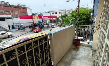 Venta de  departamento esquinero centro Sur de la ciudad