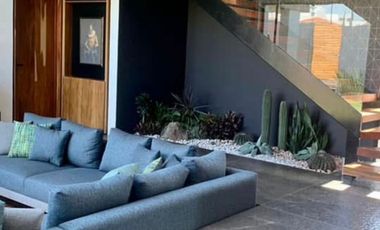 RESIDENCIA DE LUJO - LOMAS TOSCANA 2 - RENTA