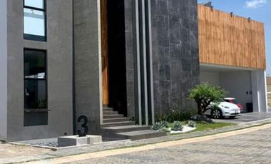 RESIDENCIA DE LUJO - LOMAS TOSCANA 2 - RENTA