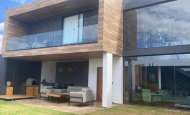 RESIDENCIA DE LUJO - LOMAS TOSCANA 2 - RENTA