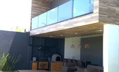 RESIDENCIA DE LUJO - LOMAS TOSCANA 2 - RENTA