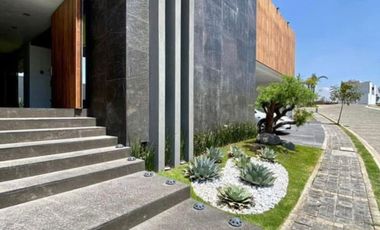 RESIDENCIA DE LUJO - LOMAS TOSCANA 2 - RENTA