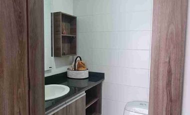 RENTA DEPARTAMENTO Totalmente amoblado con balcón vista amenities