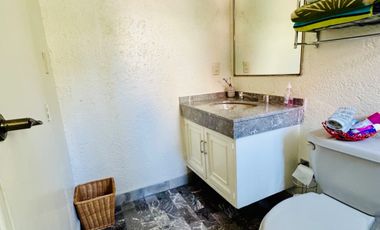 Casa con jardín en privada a pasos de Coyoacán