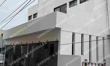Hermosa Casa con Extraordinaria iluminación los Pinos/universidad