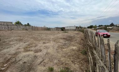 Venta de Terreno en Montecristi Zona Sur