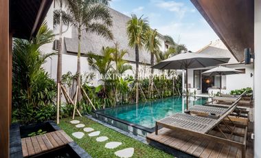 VILLA MEWAH 2 LANTAI DENGAN 4 KAMAR TIDUR UNTUK SEWA JANGKA PANJANG