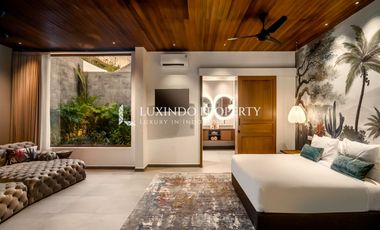 VILLA MEWAH 2 LANTAI DENGAN 4 KAMAR TIDUR UNTUK SEWA JANGKA PANJANG
