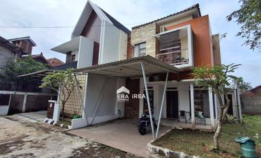 RUMAH 2 LANTAI DIJUAL DI JOGJA DEKAT KAMPUS STIPRAM DAN PASAR KOTAGEDE