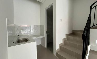 Disewa Ruko Strategis 4 Lantai di Pademangan Cocok Aneka Usaha, Kantor, Dekat Wisata Ancol & Pusat Grosir Mangga Dua, Pasar Pademangan Barat, Jakut
