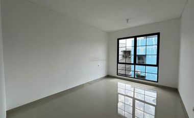 Disewa Ruko Strategis 4 Lantai di Pademangan Cocok Aneka Usaha, Kantor, Dekat Wisata Ancol & Pusat Grosir Mangga Dua, Pasar Pademangan Barat, Jakut