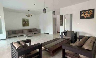 Disewakan Villa 4,5a di Jln Gunung Catur II Gatsu Barat Denpasar Bali