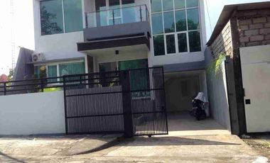 Disewakan Villa 4,5a di Jln Gunung Catur II Gatsu Barat Denpasar Bali