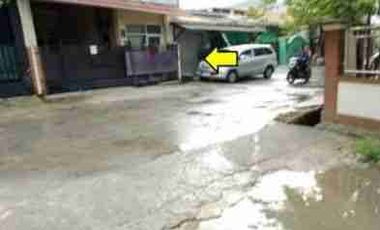 Dijual rumah di perum
VIP
Luas tanah 90 m
Luas bangunan 140 m 
2 lantai full
1 kmar tdur
R.tamu
R.keluarga
Kmar madi
Garasi 
Dapur

L.2
2 kmr tidur
1 kmar mandi
R.keluga
Balkon
Harga 1 m nego