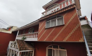 Espaciosa casa de  de uso mixto