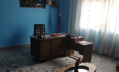 Espaciosa casa de  de uso mixto