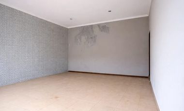 Rumah Modern 2Lantai 3kamar perlu renov dekat Kraton Solo, Danukusuman serengan Solo