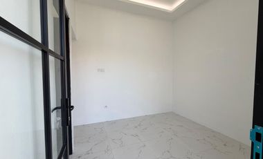 TURUN HARGA ! Rumah baru 2 lantai berlokasi di Denpasar Selatan