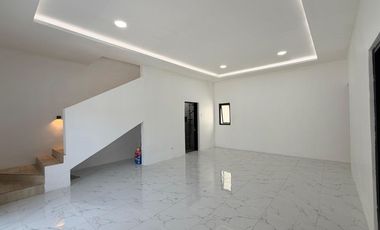 TURUN HARGA ! Rumah baru 2 lantai berlokasi di Denpasar Selatan