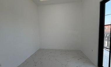 TURUN HARGA ! Rumah baru 2 lantai berlokasi di Denpasar Selatan