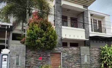 disewakan rumah ada kolam renang