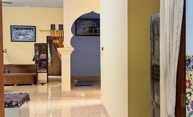 Rumah Nyaman di Mataram – Ada Halaman Besar, Pohon Manggis & Kolam Anak - SS