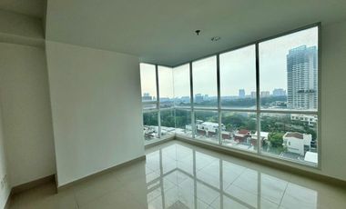 Disewakan Tahunan Dan Dijual Cepat Apartemen Springhill Terrace Tower Sandalwood Type 3+1 Kamar Unfurnish