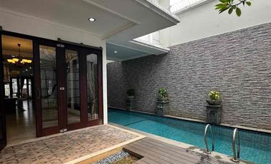 Disewakan Rumah Siap Huni Kondisi Sangat Bagus Fully Furnished di Kemang