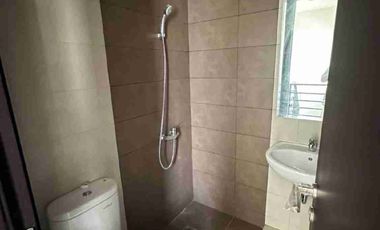 Sewa Rumah 2 Lantai Summarecon Crown Gading Nego