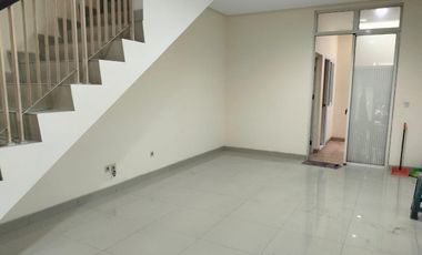 Green Lake City Luas 4X15 Siap Huni 2 Lantai