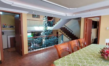 Vendo casa para vivienda con construcción anexa para uso comercial, sector La Concepción