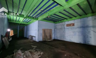 RUANG USAHA 2,5 LANTAI DIJUAL DI SOLO TIMUR DEKAT UNIVERSITAS TERBUKA, MITRA SWALAYAN DAN PASAR JATEN